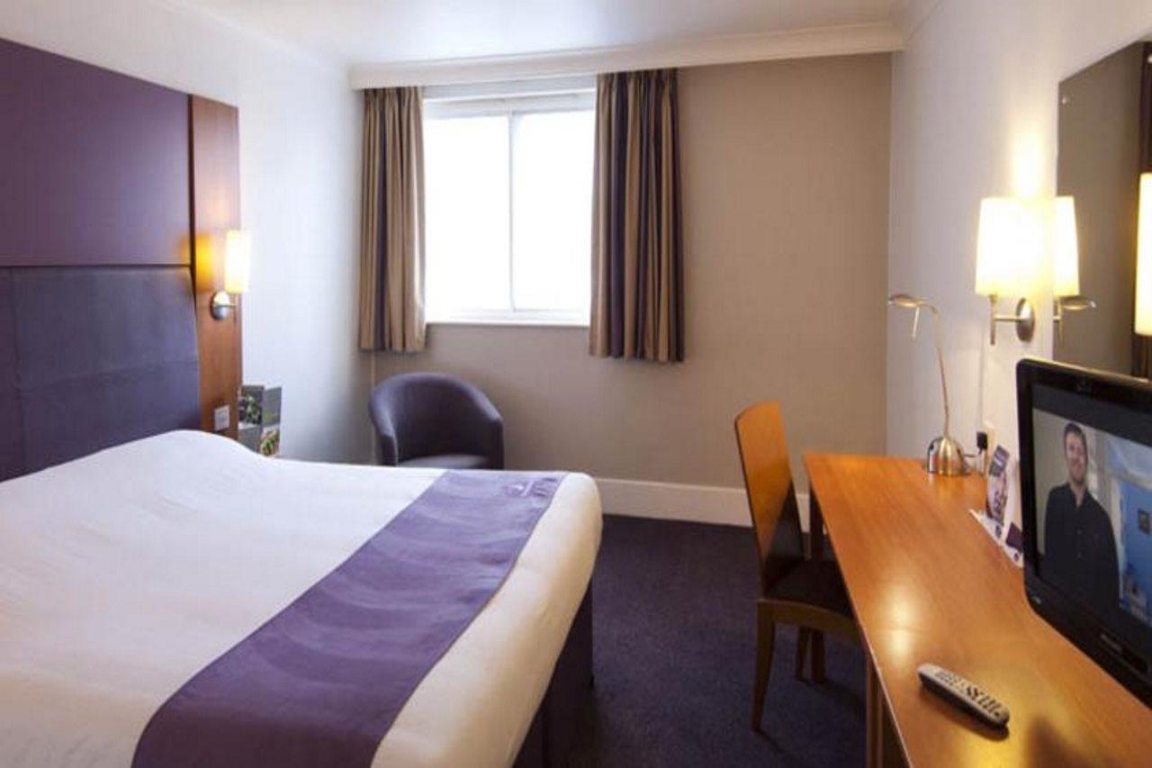 Premier Inn Dunstable / Luton エクステリア 写真