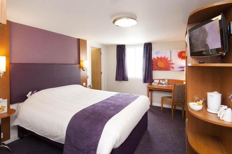 Premier Inn Dunstable / Luton エクステリア 写真