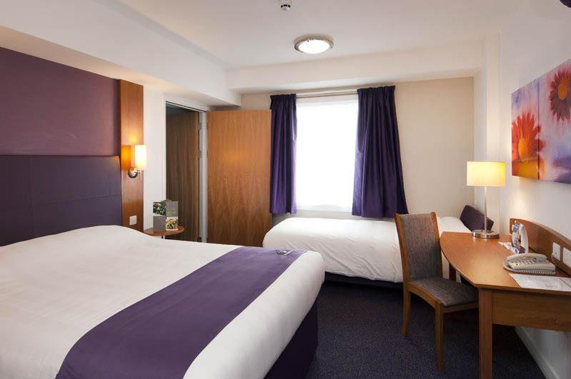 Premier Inn Dunstable / Luton エクステリア 写真