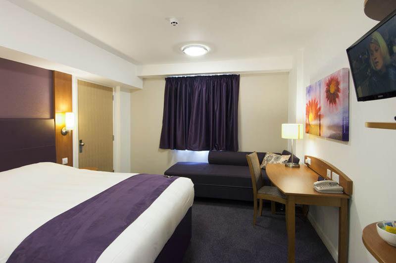 Premier Inn Dunstable / Luton エクステリア 写真